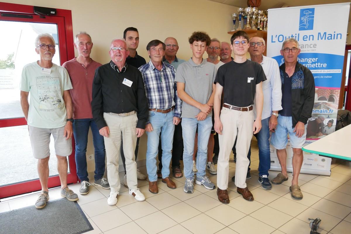 Le bureau , 3 anciens jeunes et 3 nouveaux du bureau