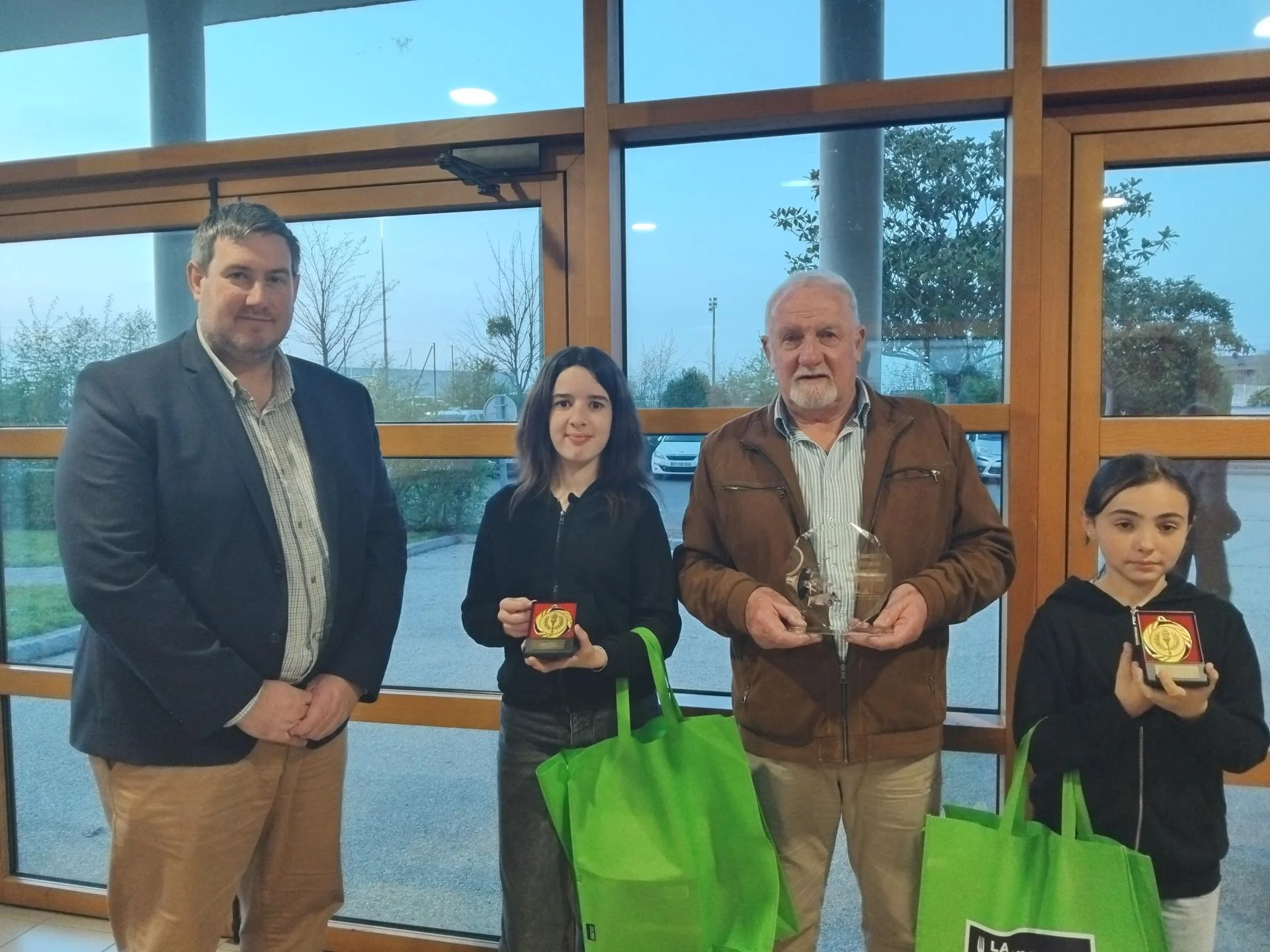 M Dabo et les lauréats.